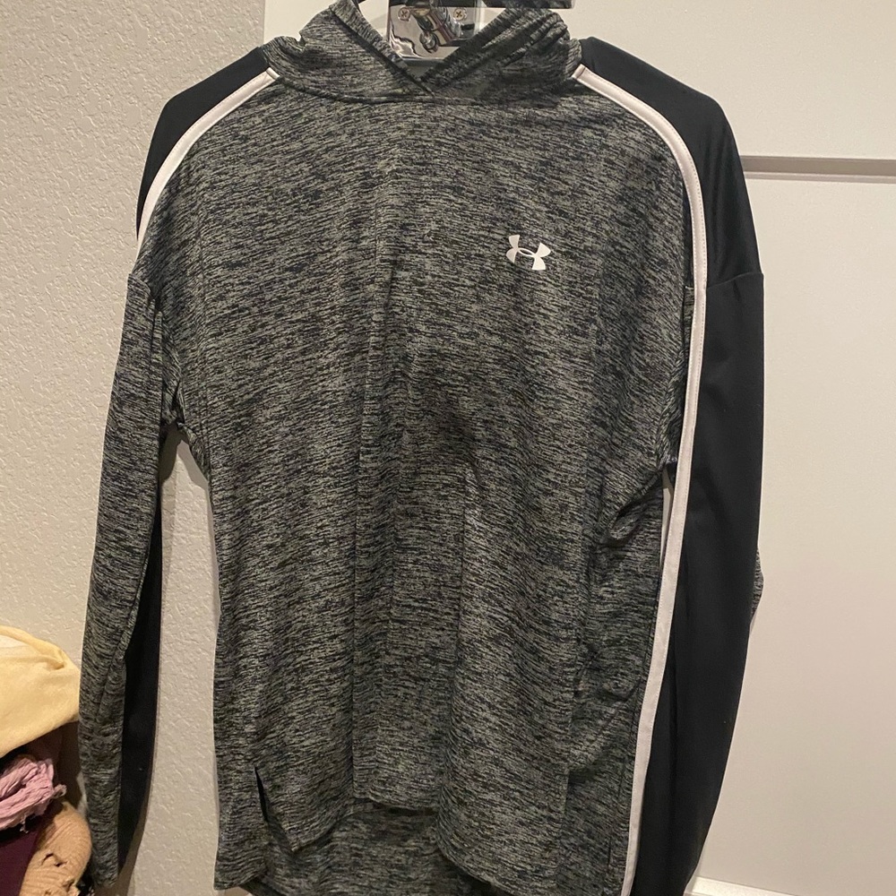 Under armor long sleeve pull over